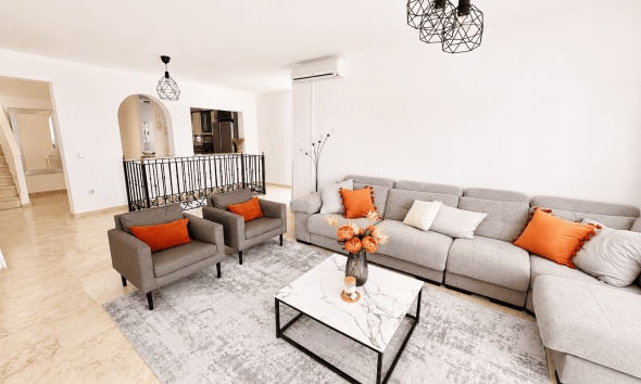 Reventa - Villa / Casa - Orihuela Costa