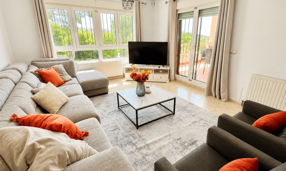 Reventa - Villa / Casa - Orihuela Costa