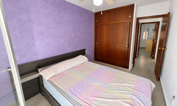 Resale - Apartment / Duplex - Torrevieja - Playa de los Naufragos