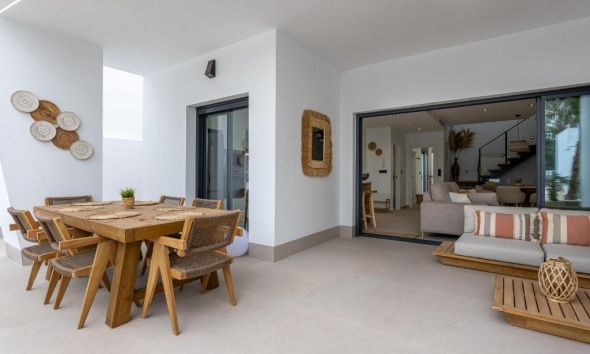 Resale - Villa / House - Dolores