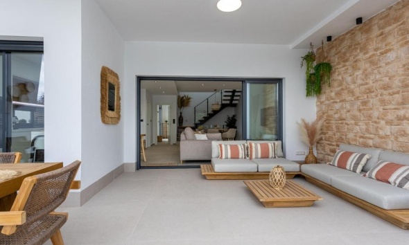 Resale - Villa / House - Dolores