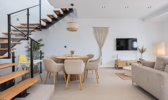 Resale - Villa / House - Dolores