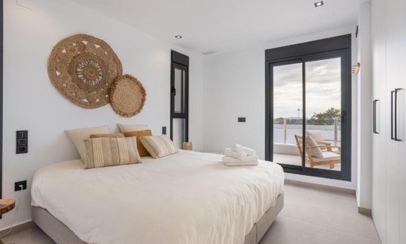 Resale - Villa / House - Dolores