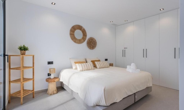 Resale - Villa / House - Dolores