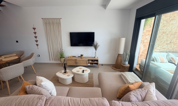 Resale - Villa / House - Dolores