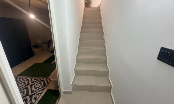 Resale - Villa / House - Dolores