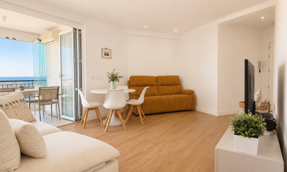 Reventa - Apartamento / Dúplex - Orihuela Costa