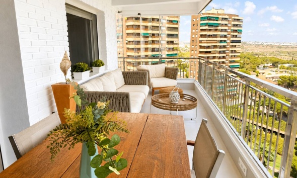 Reventa - Apartamento / Dúplex - Orihuela Costa