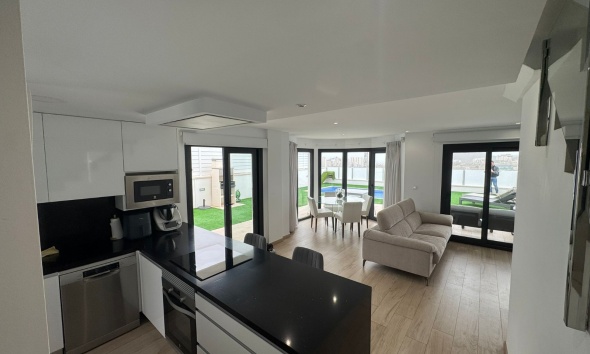Resale - Townhouse / Terraced House - Finestrat