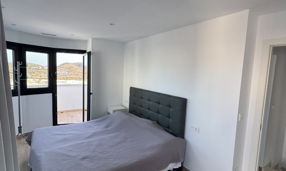 Resale - Townhouse / Terraced House - Finestrat
