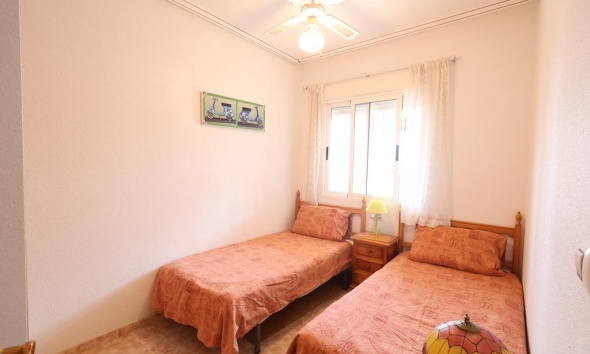 Reventa - Apartamento / Dúplex - Orihuela Costa - La Zenia