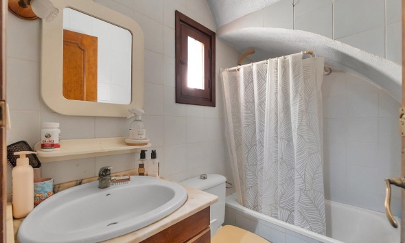 Resale - Townhouse / Terraced House - Torrevieja - Cala de cabo cervera