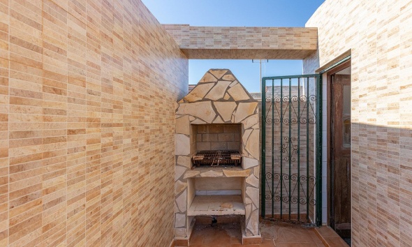 Resale - Townhouse / Terraced House - Torrevieja - Cala de cabo cervera