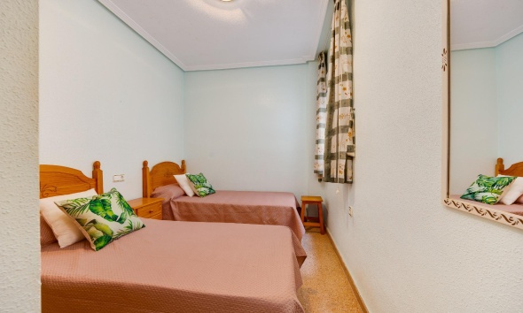 Resale - Apartment / Duplex - Torrevieja - Playa del Cura