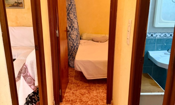 Reventa - Apartamento / Dúplex - Torrevieja