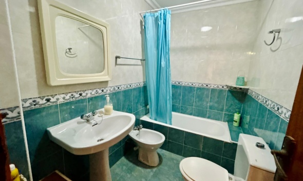 Reventa - Apartamento / Dúplex - Torrevieja