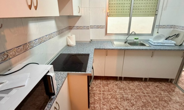 Reventa - Apartamento / Dúplex - Torrevieja