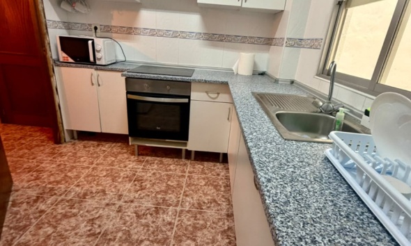 Reventa - Apartamento / Dúplex - Torrevieja