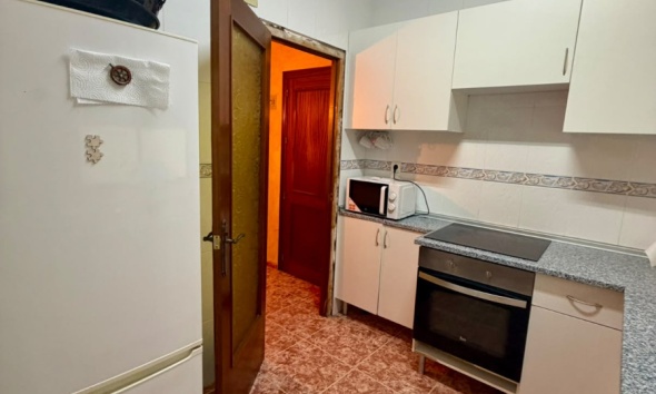 Reventa - Apartamento / Dúplex - Torrevieja