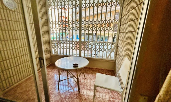 Reventa - Apartamento / Dúplex - Torrevieja