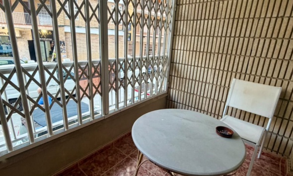 Reventa - Apartamento / Dúplex - Torrevieja