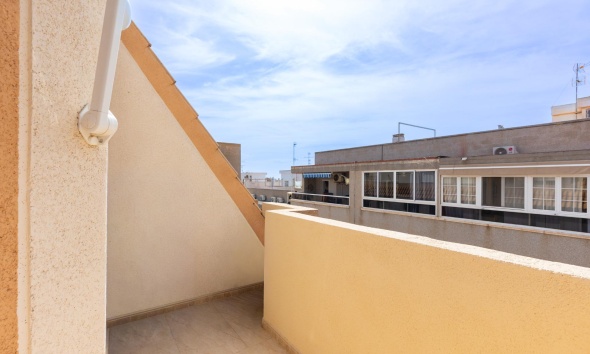 Reventa - Apartamento / Dúplex - Torrevieja - Estacion de autobuses