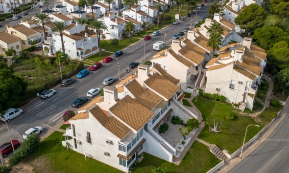 Resale - Apartment / Duplex - Orihuela Costa - Villamartín