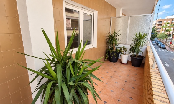 Resale - Apartment / Duplex - Torrevieja
