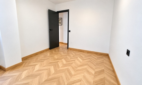 Resale - Apartment / Duplex - Torrevieja