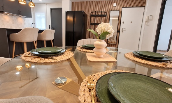 Resale - Apartment / Duplex - Torrevieja