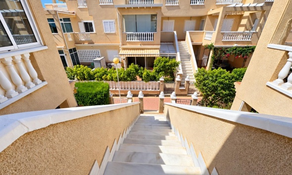 Resale - Apartment / Duplex - Orihuela Costa - Punta Prima