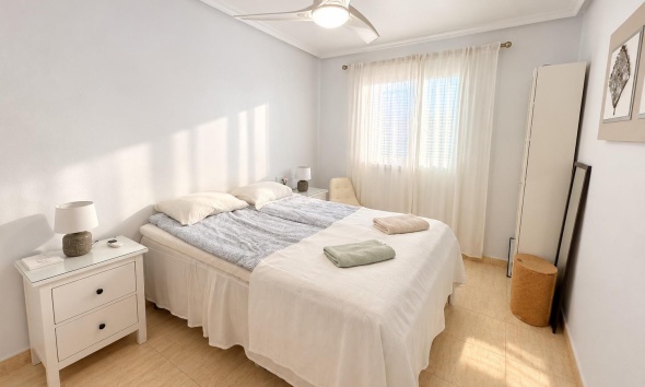 Resale - Apartment / Duplex - Orihuela Costa - Punta Prima