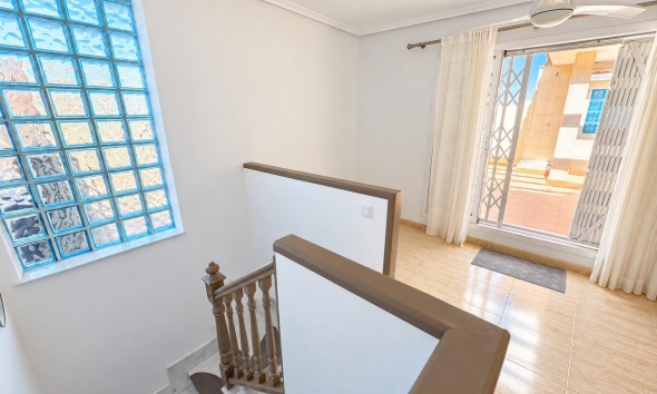 Resale - Apartment / Duplex - Orihuela Costa - Punta Prima