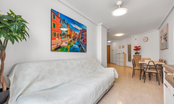 Reventa - Apartamento / Dúplex - Torrevieja - Estacion de autobuses