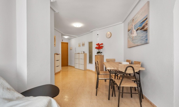 Reventa - Apartamento / Dúplex - Torrevieja - Estacion de autobuses