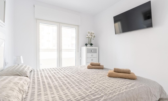 Resale - Townhouse / Terraced House - Torrevieja - Punta Prima