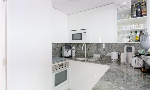 Resale - Townhouse / Terraced House - Torrevieja - Punta Prima