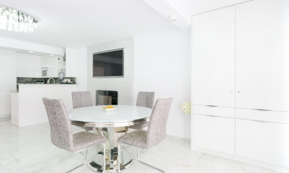 Resale - Townhouse / Terraced House - Torrevieja - Punta Prima