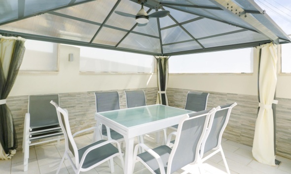 Resale - Townhouse / Terraced House - Torrevieja - Punta Prima