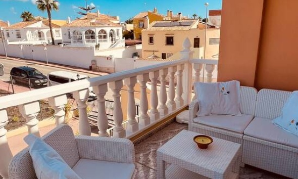 Reventa - Apartamento / Dúplex - Orihuela Costa - Villamartín