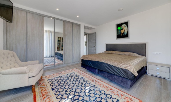Resale - Villa / House - Torrevieja - Los Balcones