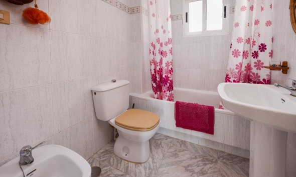 Resale - Apartment / Duplex - Torrevieja - Torre Del Moro