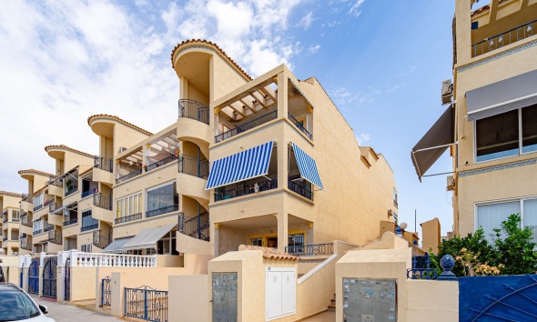 Resale - Apartment / Duplex - Punta Prima