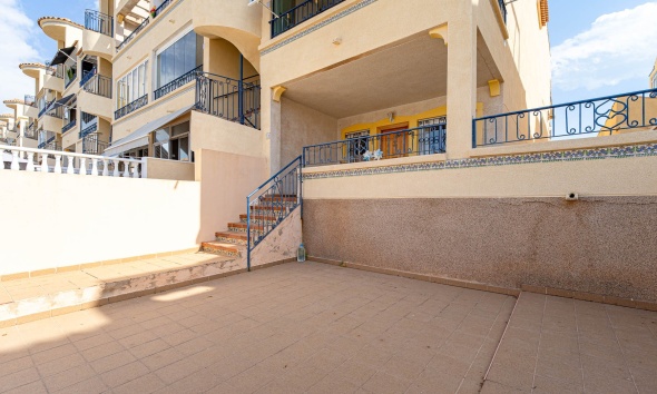 Resale - Apartment / Duplex - Punta Prima