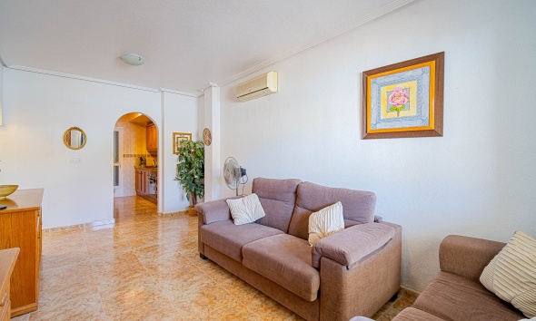 Resale - Apartment / Duplex - Punta Prima