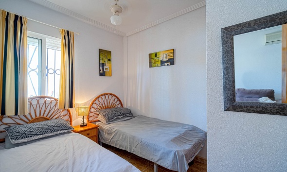 Resale - Apartment / Duplex - Punta Prima