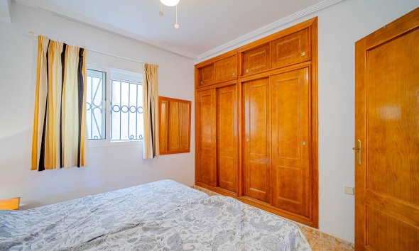 Resale - Apartment / Duplex - Punta Prima