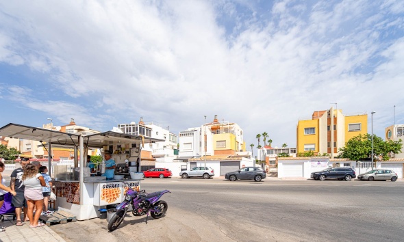 Resale - Apartment / Duplex - Punta Prima