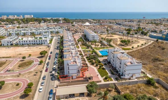 Resale - Apartment / Duplex - Punta Prima