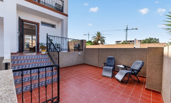 Resale - Apartment / Duplex - Punta Prima